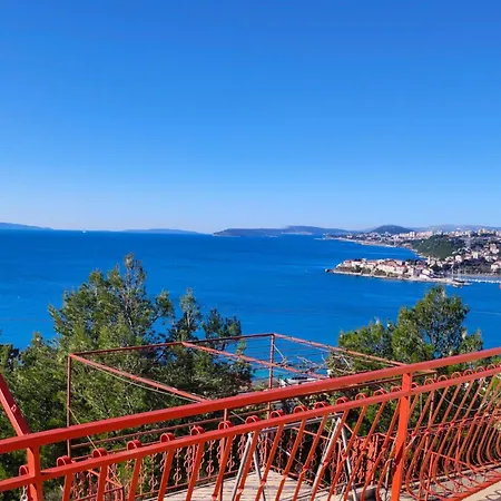 Amazing View Atemberaubenden Blick Auf Stadt By Interhome * Podstrana