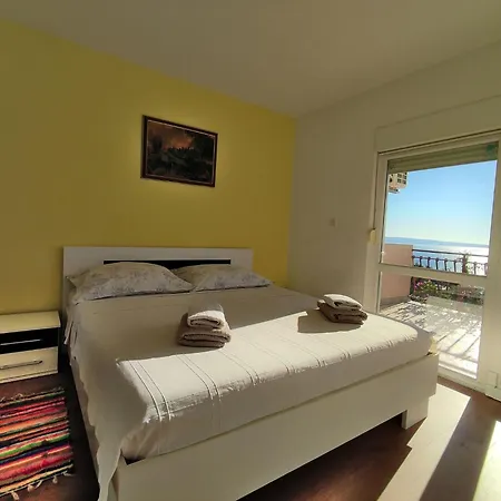 Amazing View Atemberaubenden Blick Auf Stadt By Interhome