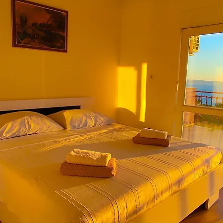 Apartment Amazing View Atemberaubenden Blick Auf Stadt By Interhome Podstrana